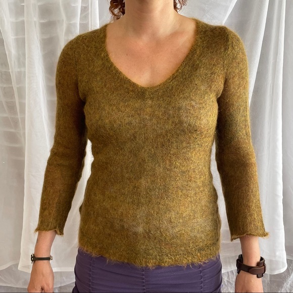 LL Bean V-neck Mohair Sweater, Women’s Medium - Picture 6 of 11